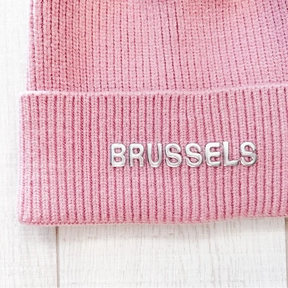 Pink Brussels knit toque hat - Picture 3 of 6